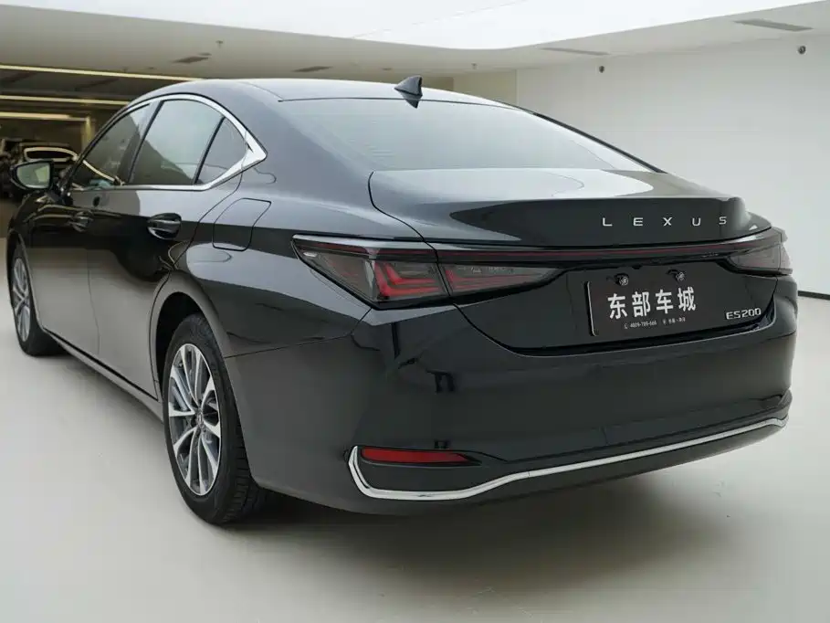 Lexus ES 2025 2025 200 Ultimate Edition