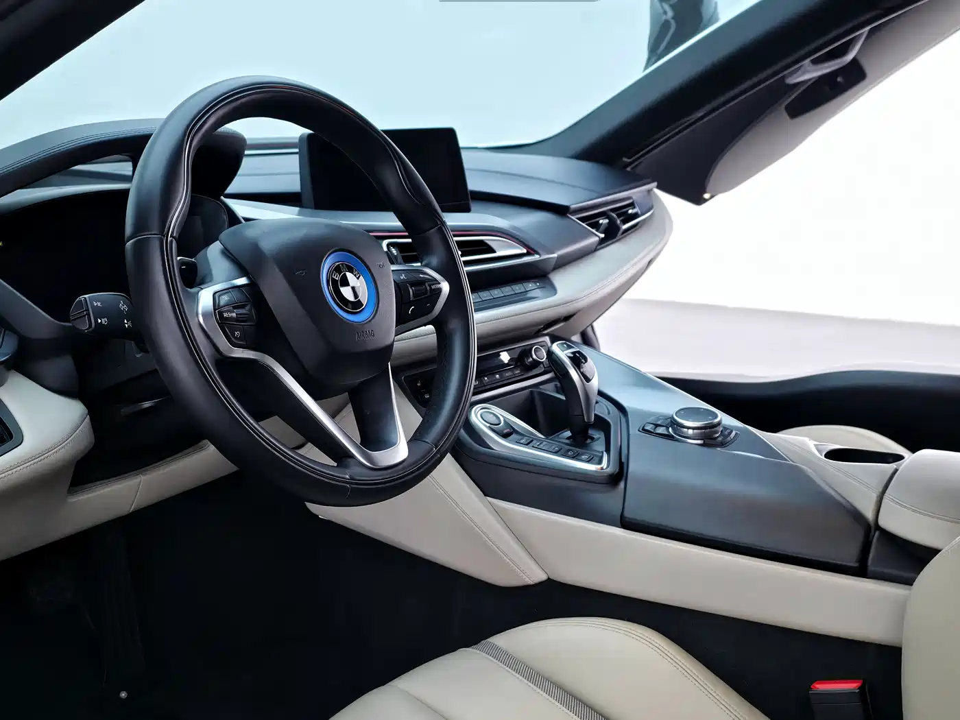 BMW i8 2014 Standard фото 31