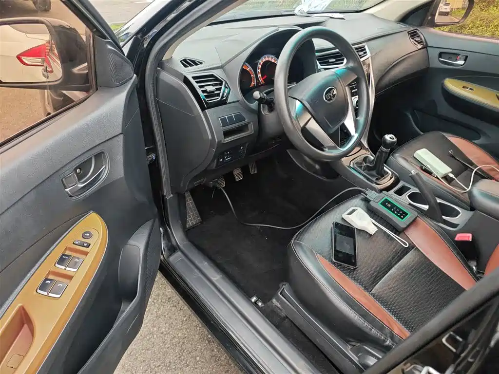 BYD F3 2016 1.5L Manual Luxury фото 16