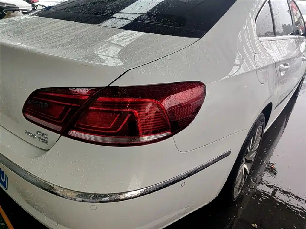 Volkswagen FAW-Volkswagen CC 2018 1.8TSI Luxury фото 8