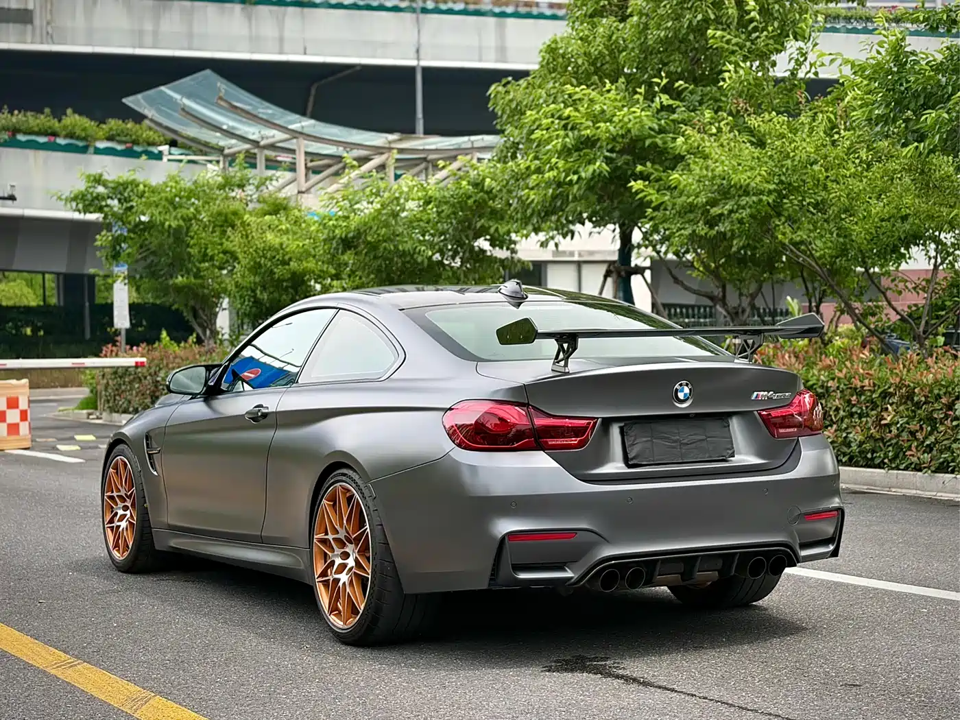 BMW M4 2016 M4 GTS фото 6