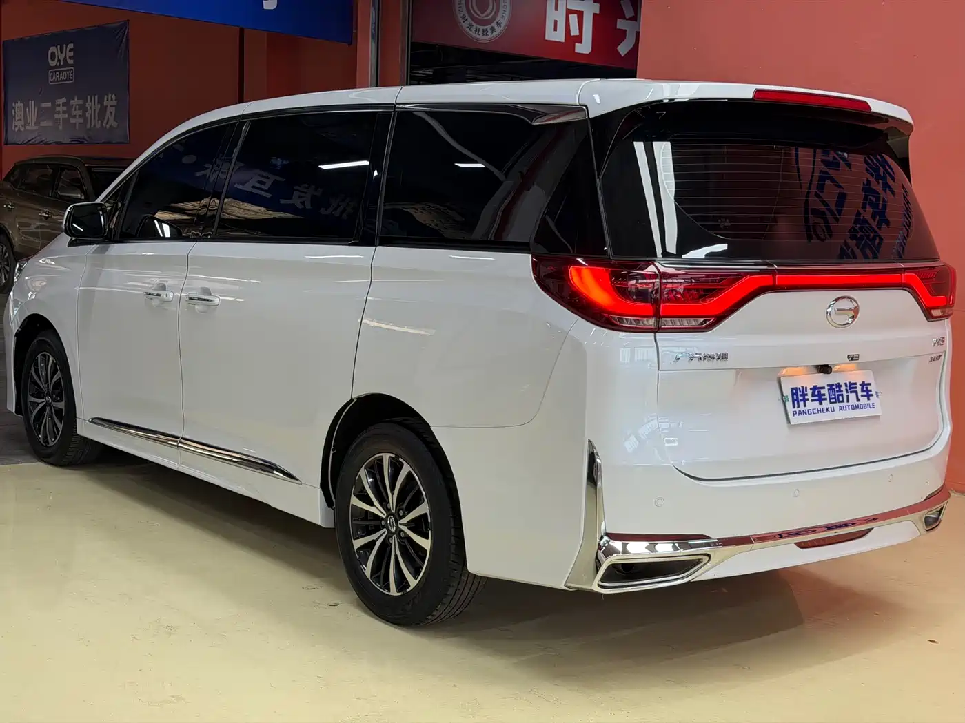 GAC Trumpchi Trumpchi M8 2023 Leading Series 390T Luxury Edition фото 16