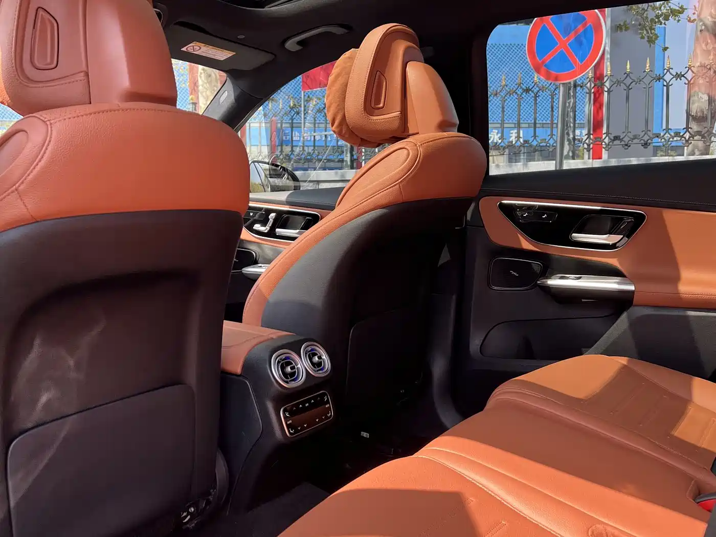 Mercedes-Benz GLC 2023 GLC 300 L 4MATIC Dynamic 7-Seater фото 7