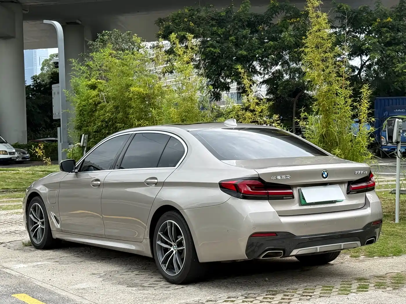 BMW 5 SERIES NEW ENERGY