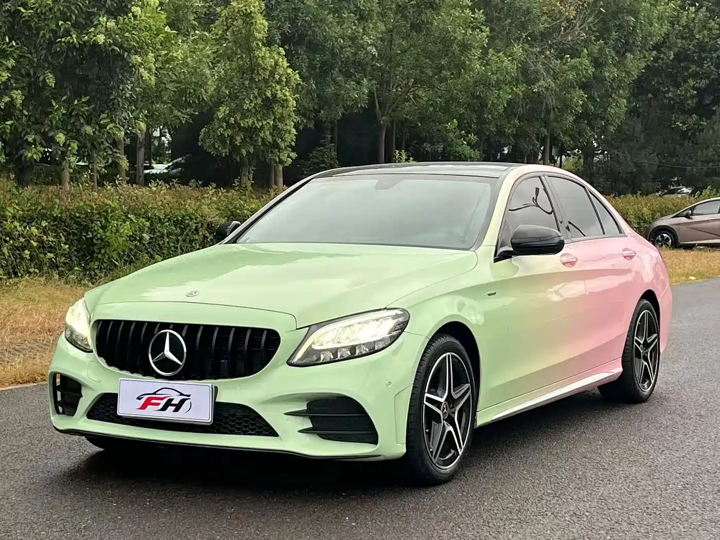 Photo 1 - Mercedes-Benz C-Class