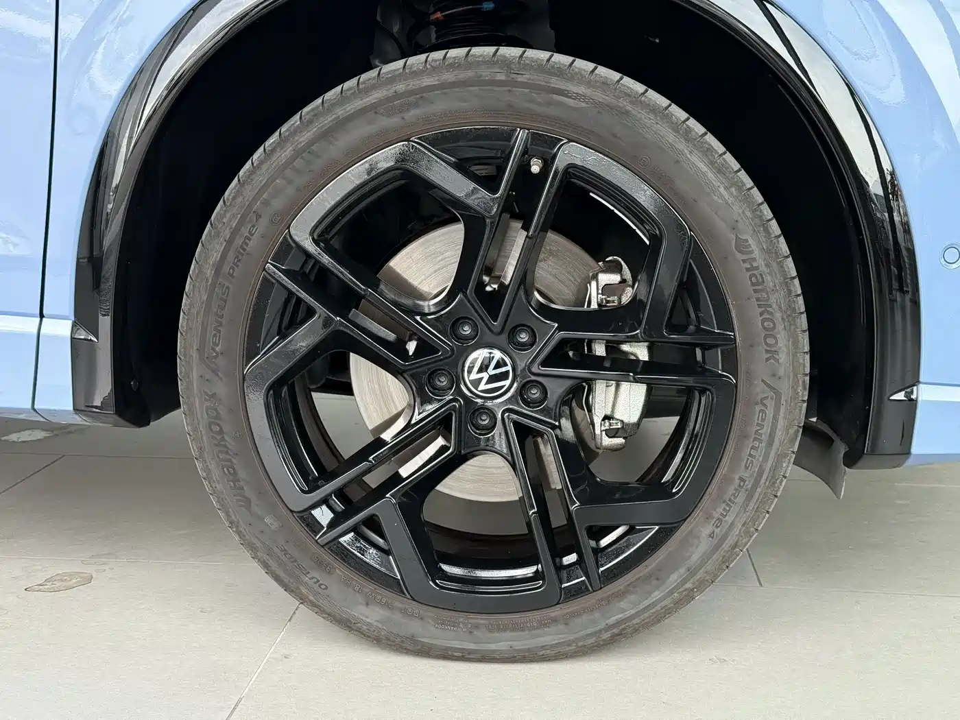 Фото 16 - Volkswagen Tiguan L