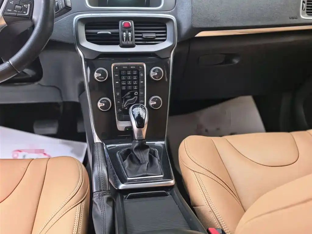 Volvo V40 2017 2017 T3 Inscription