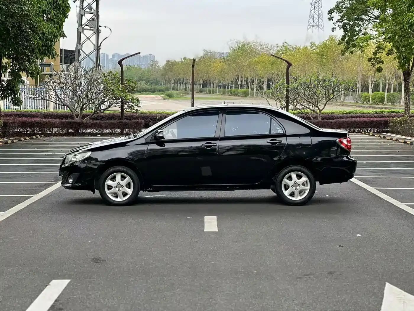 Toyota Corolla 2013 1.6L Automatic Excellence Edition фото 5