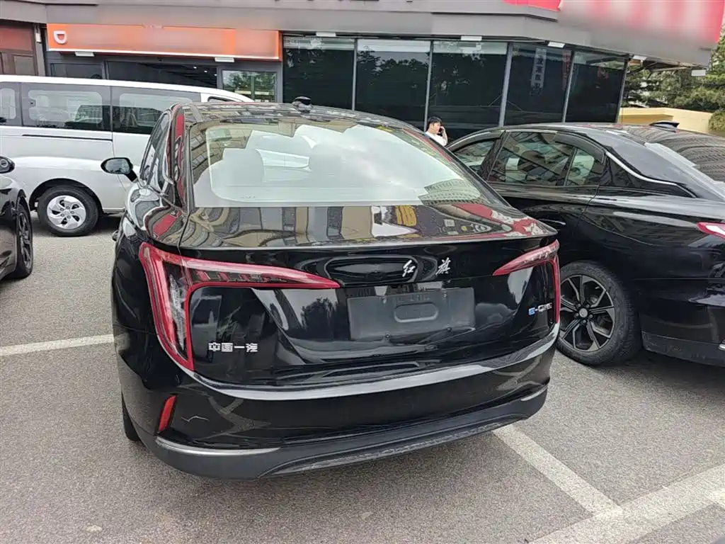 Hongqi E-QM5 2021 Ride-hailing Charging Basic Edition 5-seater фото 6