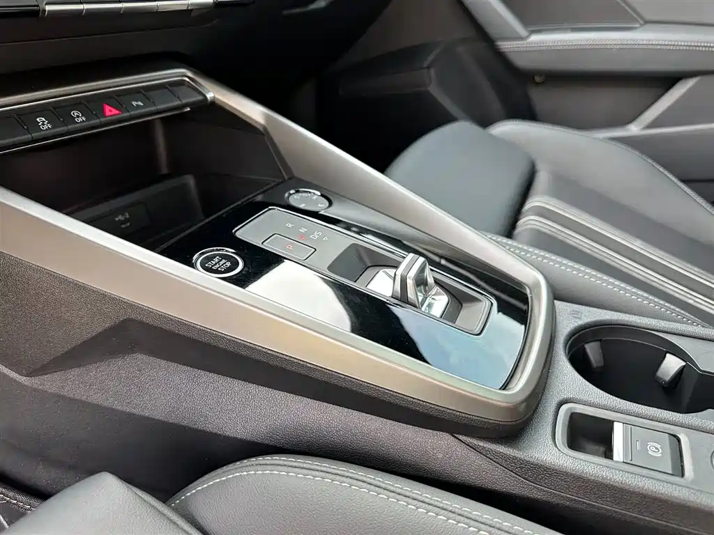 Audi A3 2024 Model Sportback 35 TFSI Fashion Sport фото 14