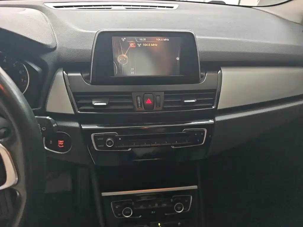 BMW 2 Series Gran Tourer 2018 2015 218i Leading