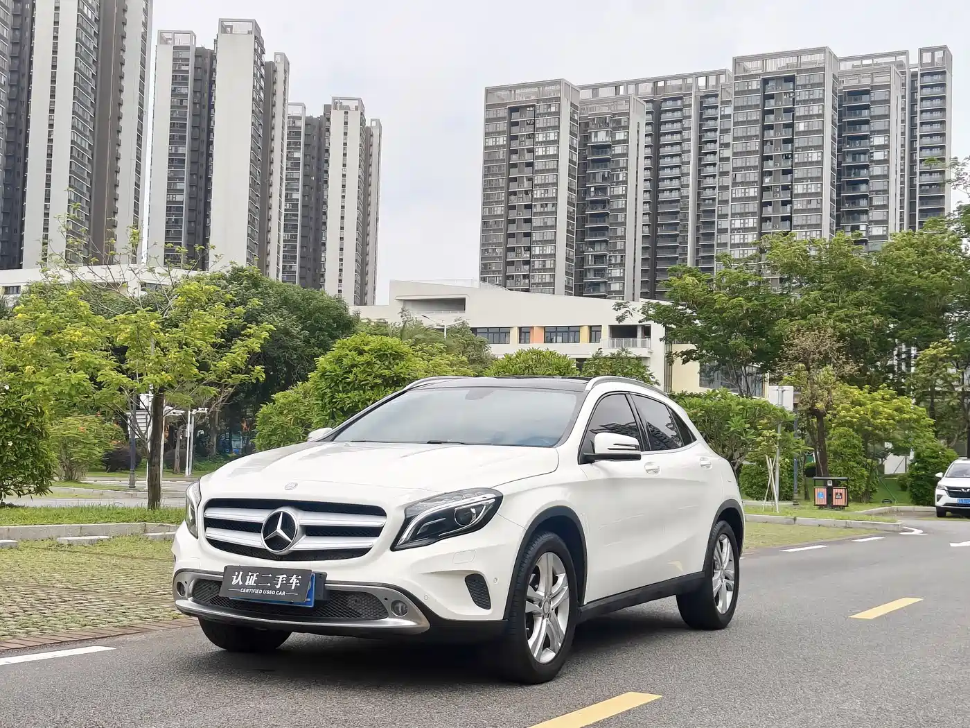 Mercedes-Benz GLA (Import) 2015 GLA 200 фото 2