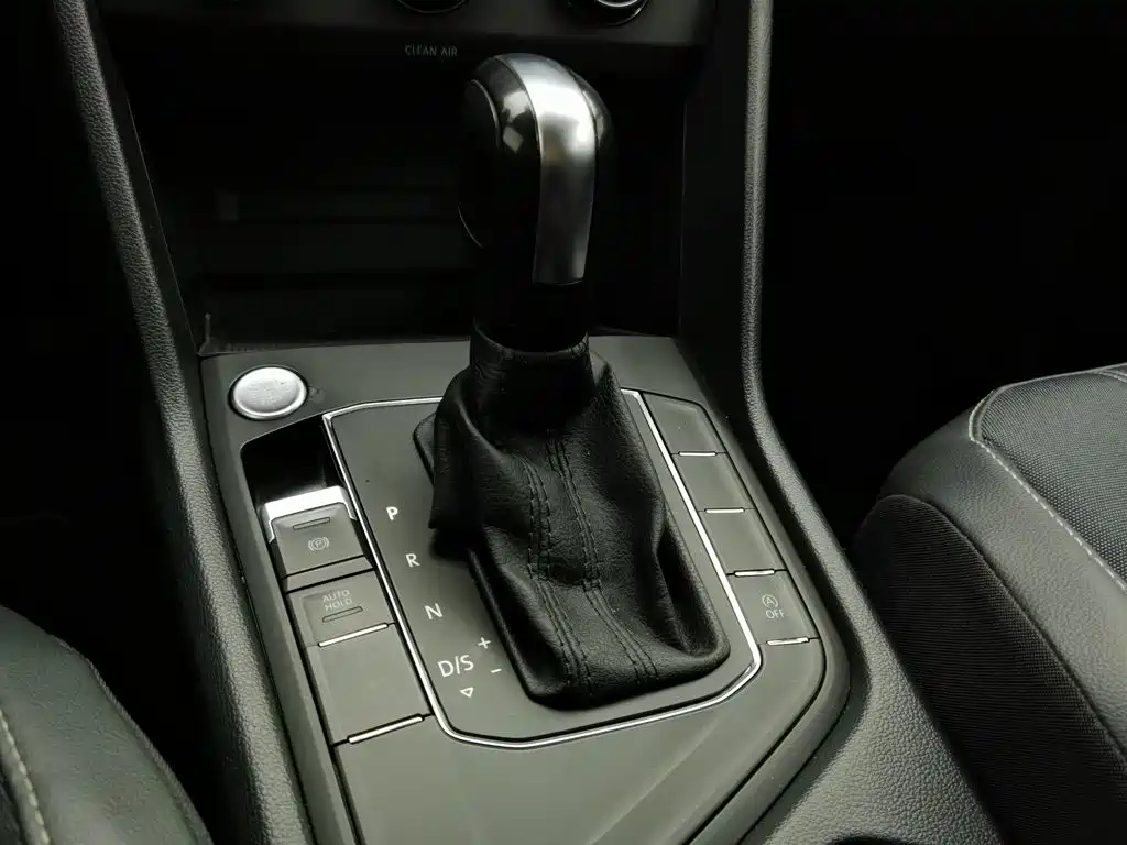 Фото 13 - Volkswagen Tiguan L