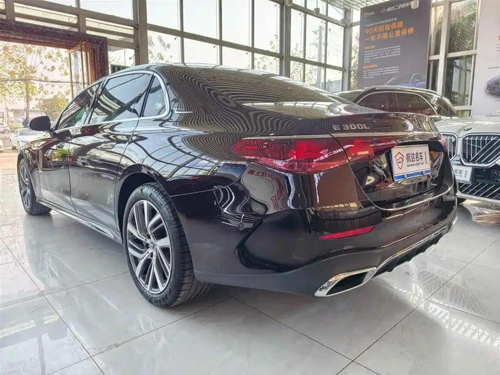 Mercedes-Benz E-Class 2024 E 300 L Fashion Sport фото 4