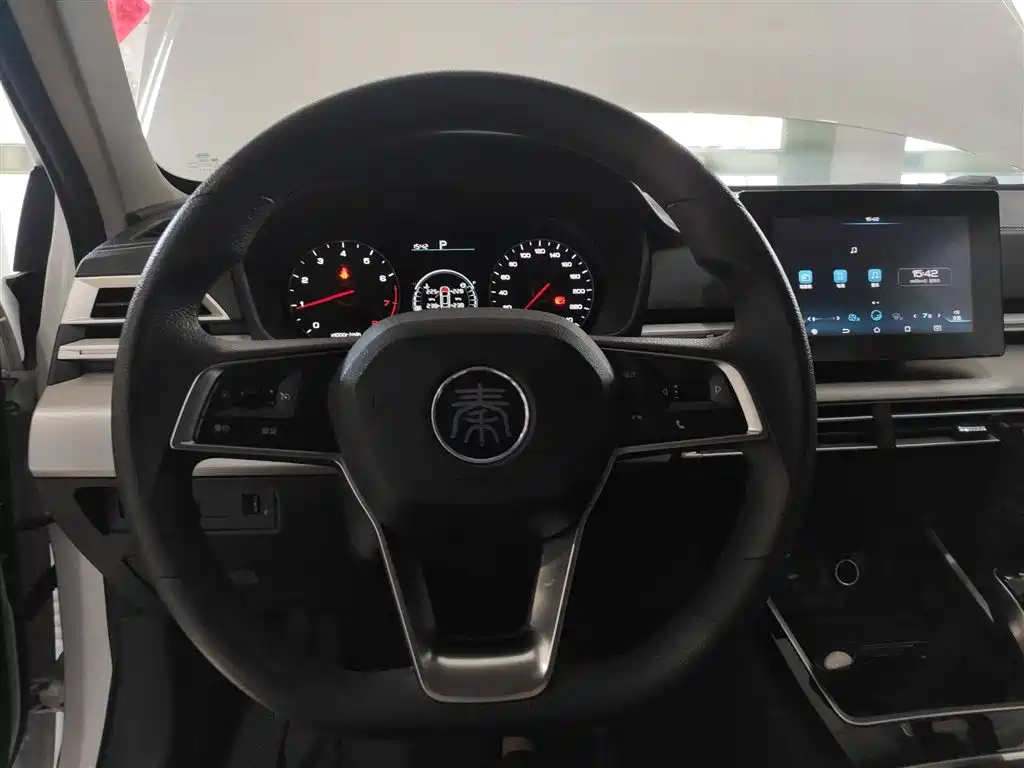 BYD Qin 2019 1.5L Automatic Luxury Edition фото 7