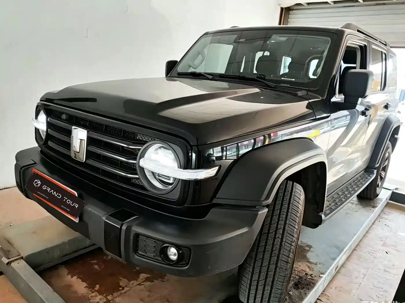 Tank 300 2025 2025 2.0T Challenger
