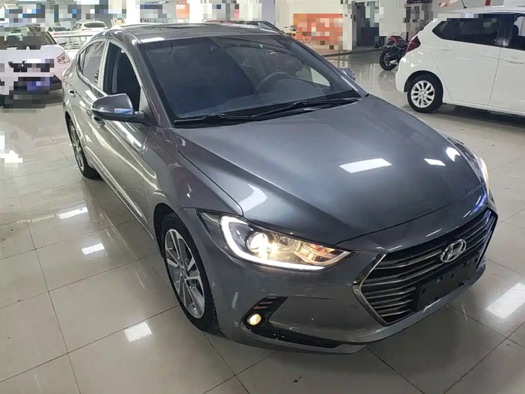 Hyundai Elantra 2016 Model 1.6L Automatic Smart Elite фото 4