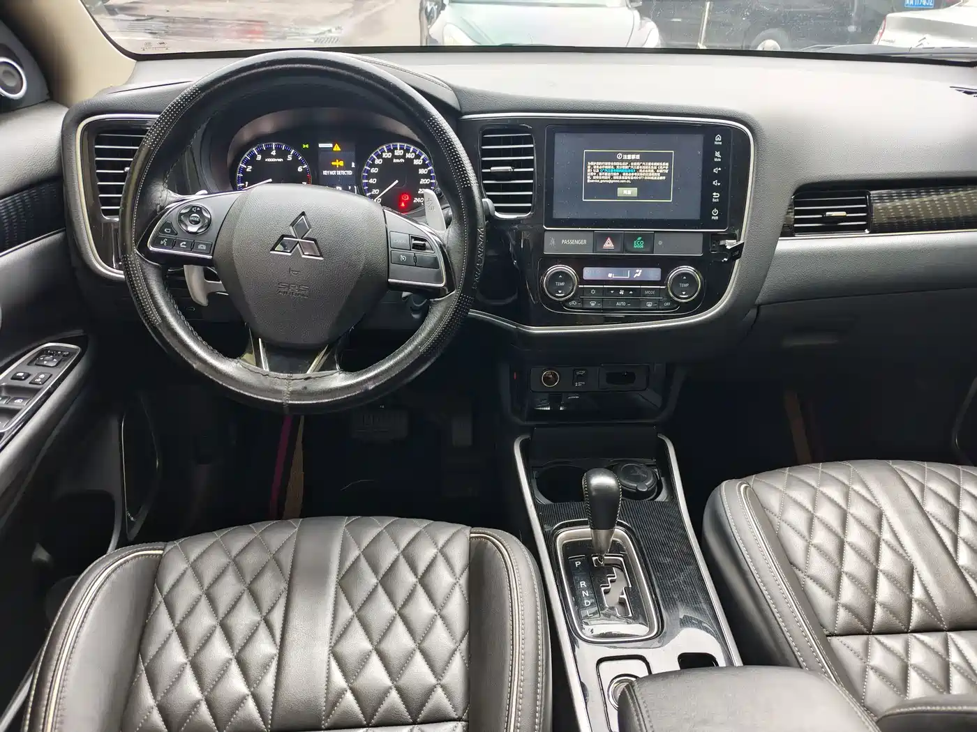 Mitsubishi Outlander 2023 2021 2.4L 4WD Premium Edition 5-seater