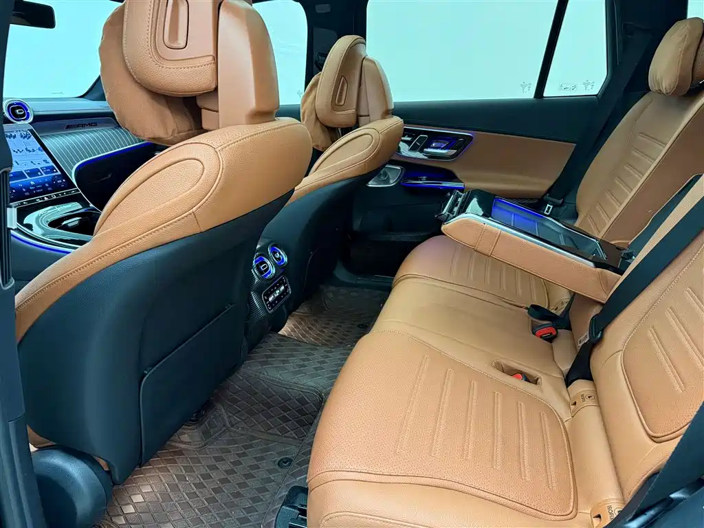 Mercedes-Benz GLC 2023 GLC 300 L 4MATIC Luxury 7-Seater фото 8