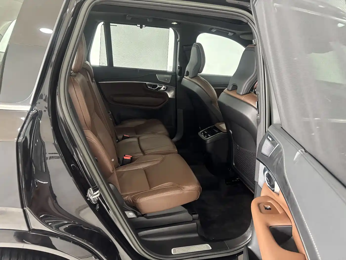 Volvo XC90 2023 B6 Smart Elegance Luxury Edition 7-Seater фото 25