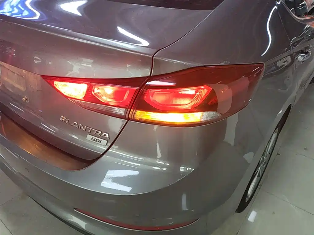 Hyundai Elantra 2016 Model 1.6L Automatic Smart Elite фото 8