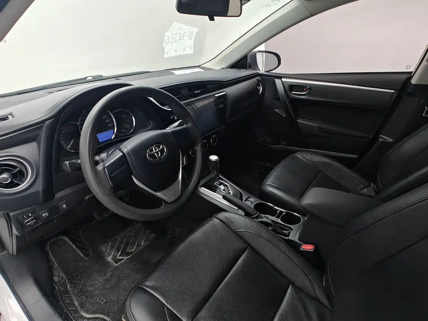 Toyota Corolla 2017 Facelift 1.2T S-CVT GL фото 7