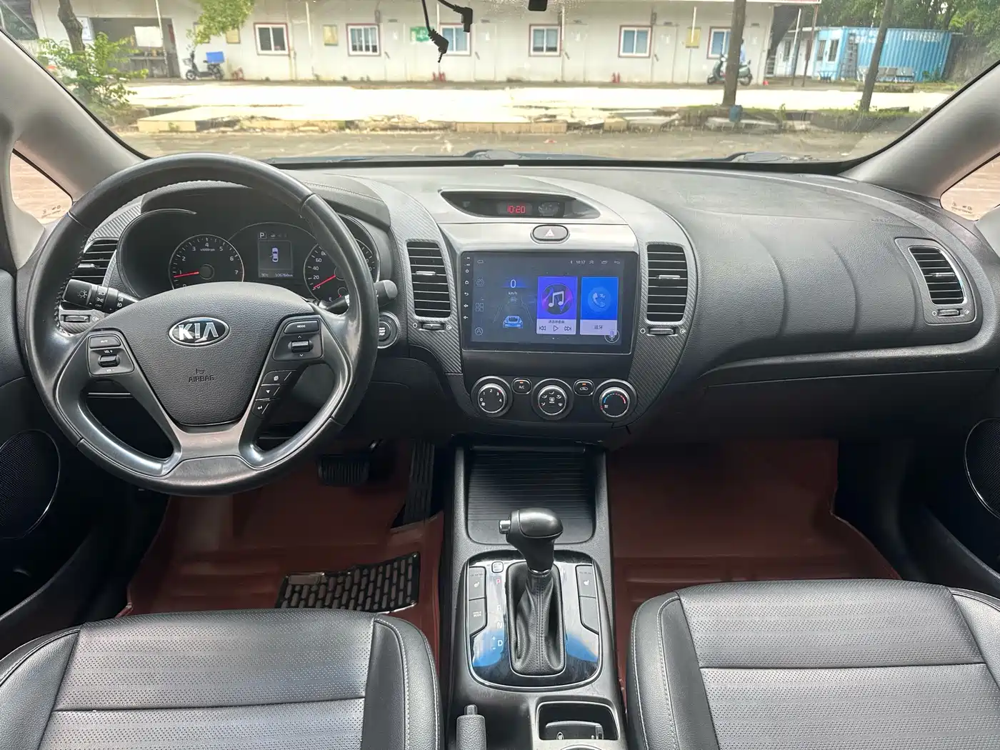 Kia K3 2017 1.6L Automatic 15th Anniversary Special GLS фото 9