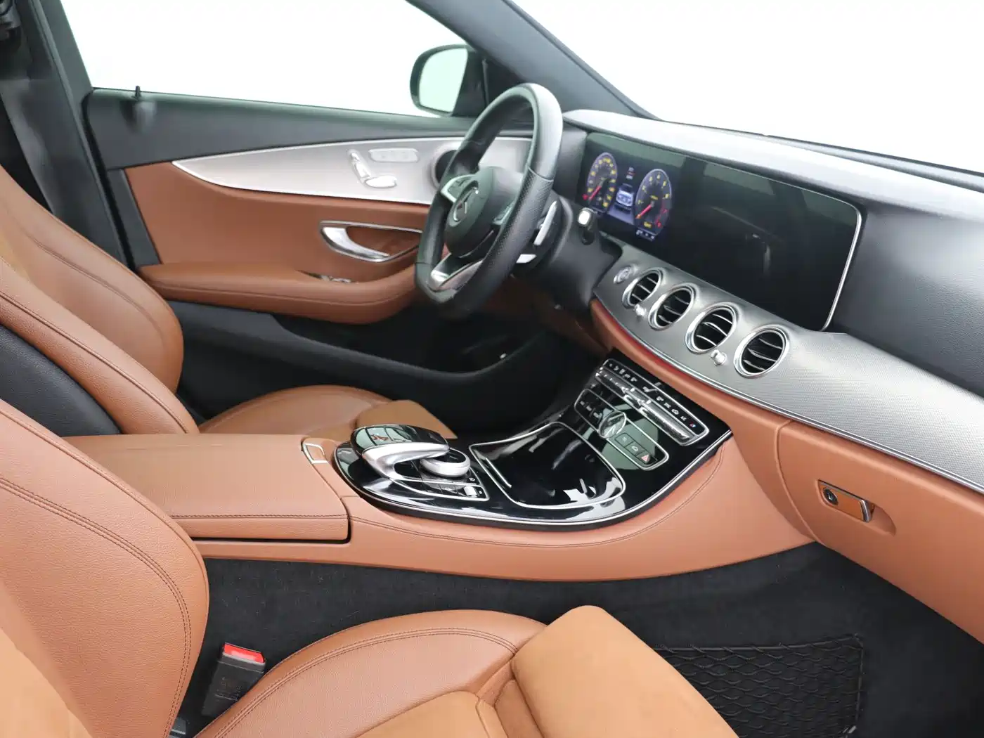 Mercedes-Benz E-Class 2017 E 200 Sport 4MATIC фото 9