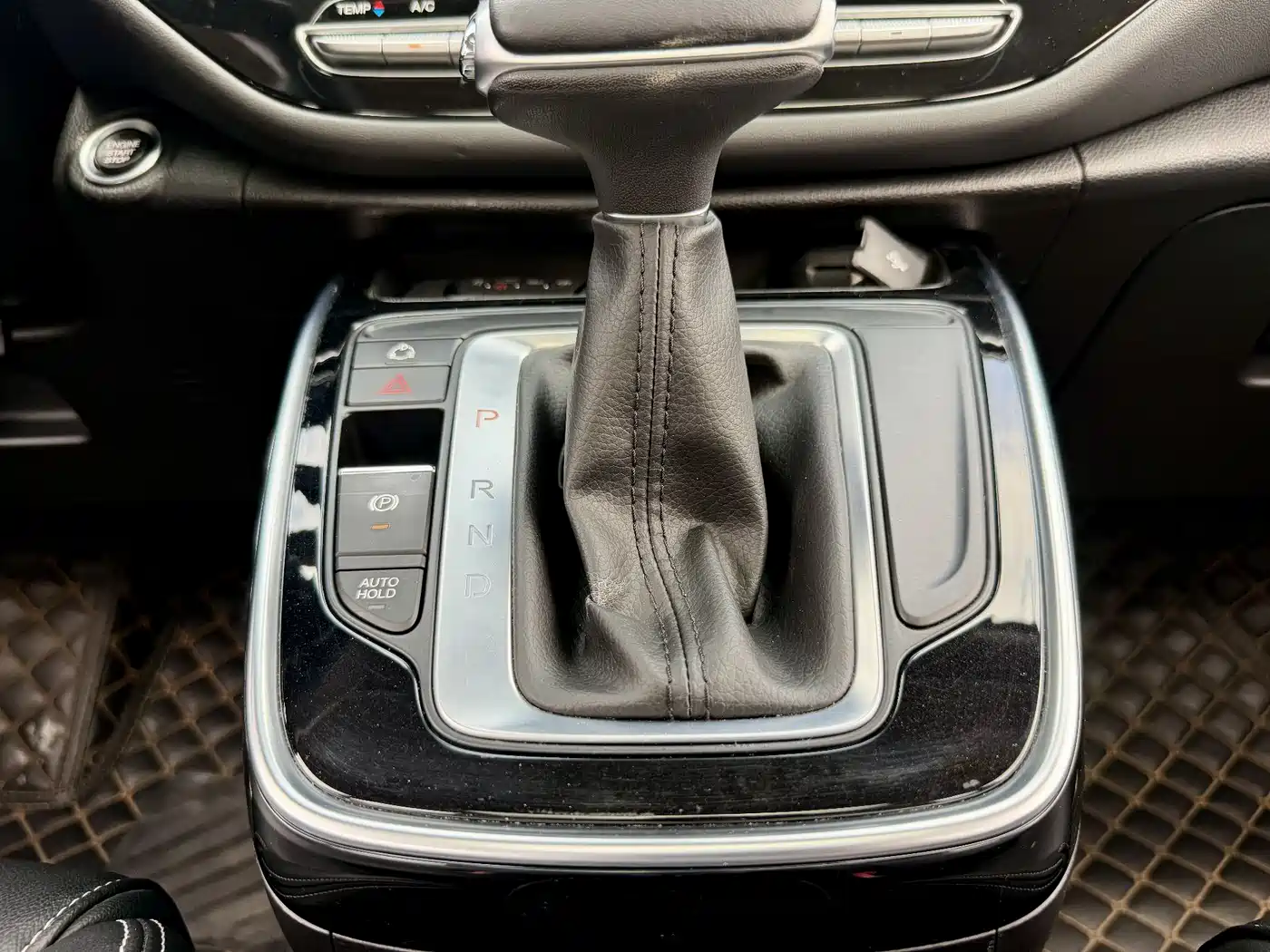 GAC Trumpchi Trumpchi M6 2021 270T DCT Luxury Edition (7-Seater) фото 21