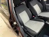 Фото 20 - Suzuki Swift