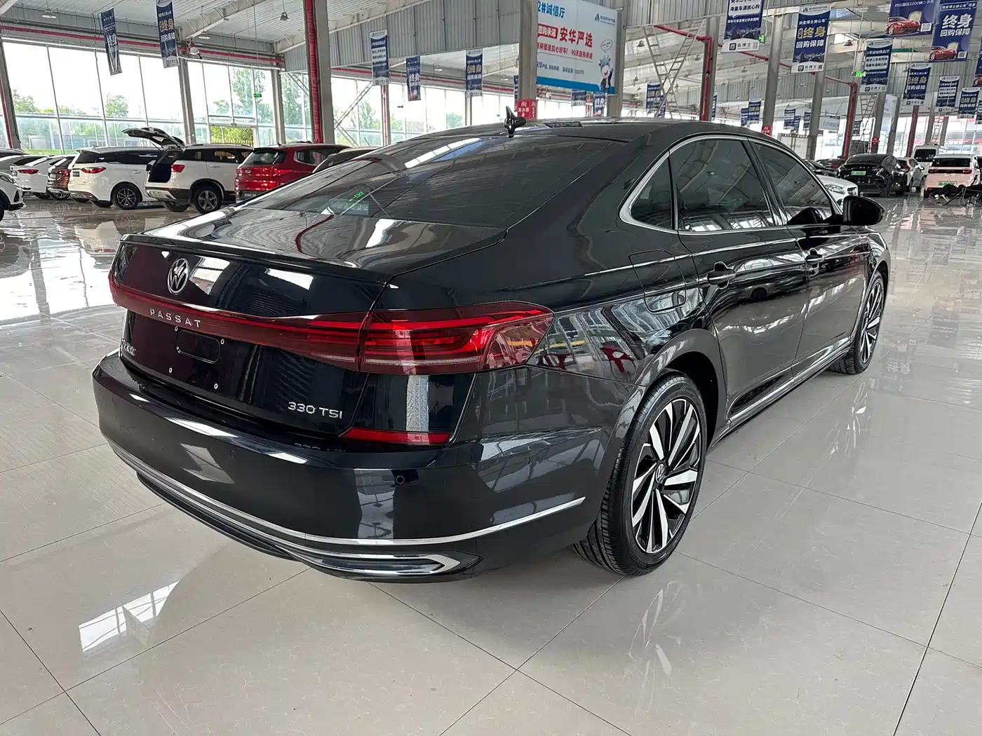 Volkswagen Passat 2022 330TSI Starry Sky Premium Edition фото 9