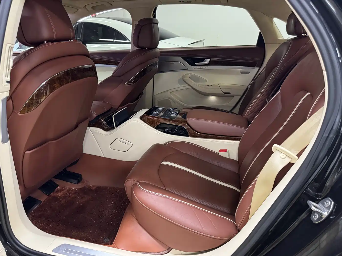Audi A8 2013 A8L 45 TFSI quattro Exclusive фото 53