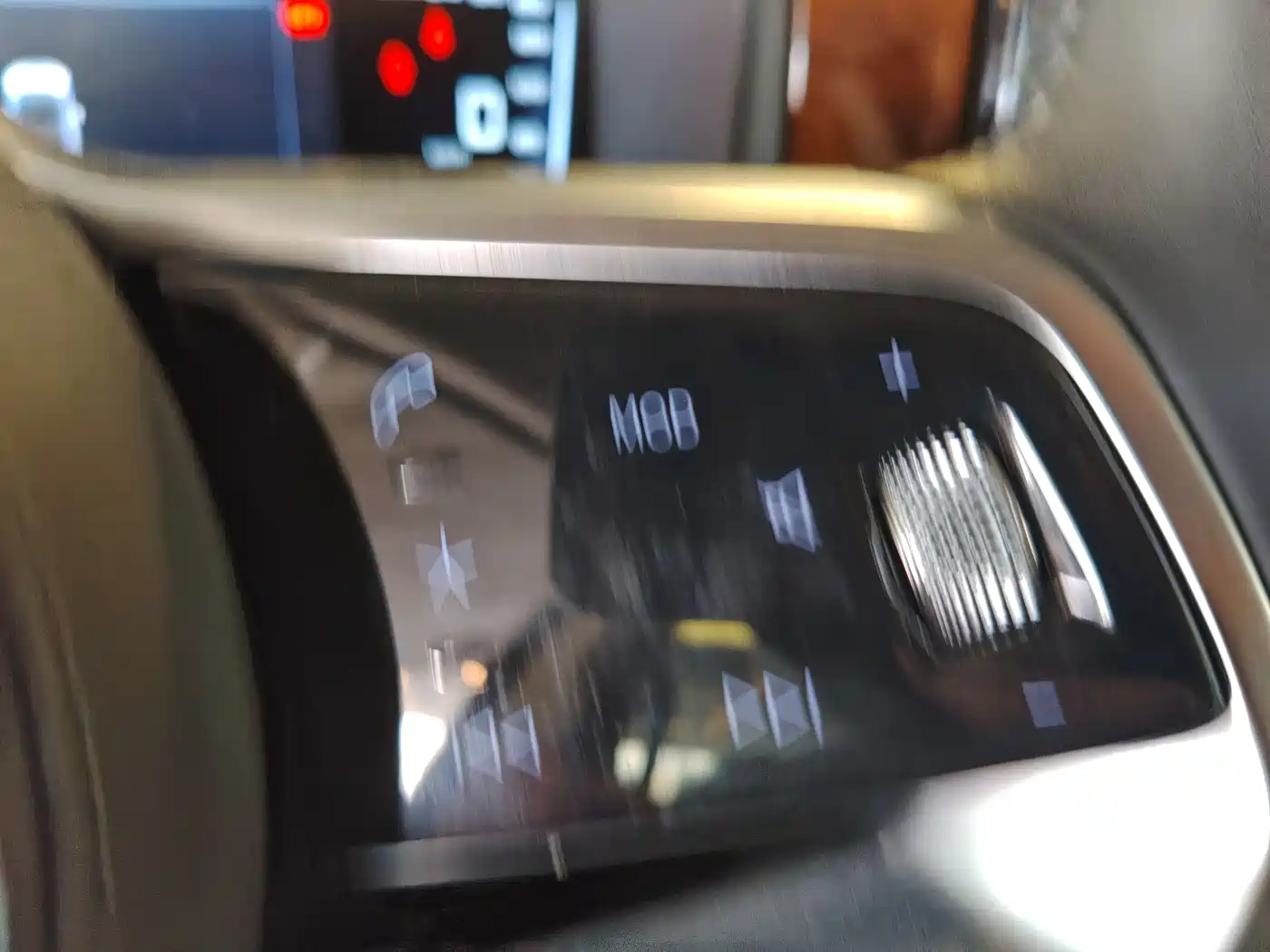 Hongqi HQ9 PHEV 2024 Model 2.0T AWD Luxury Edition фото 16
