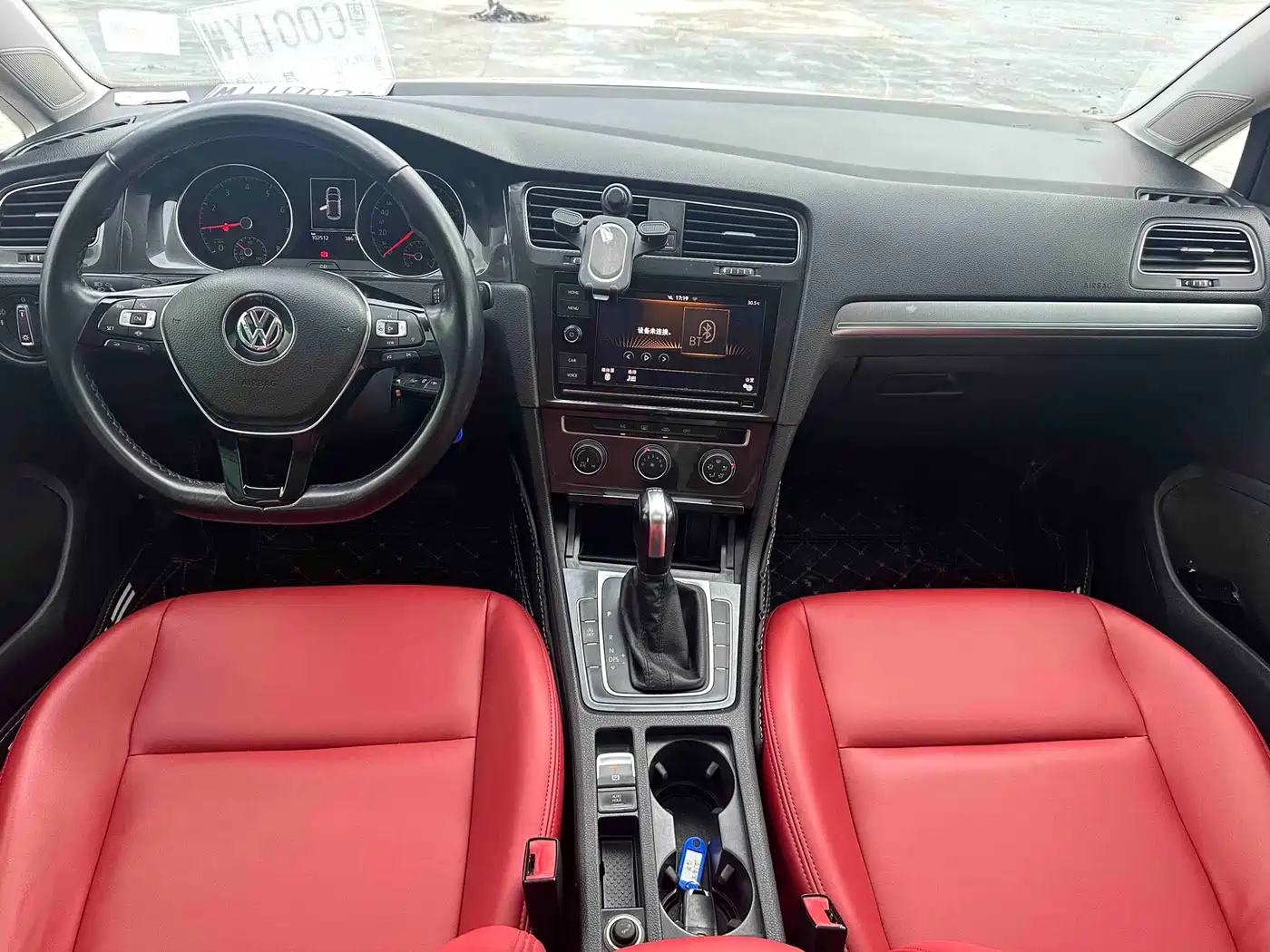 Фото 9 - Volkswagen Golf