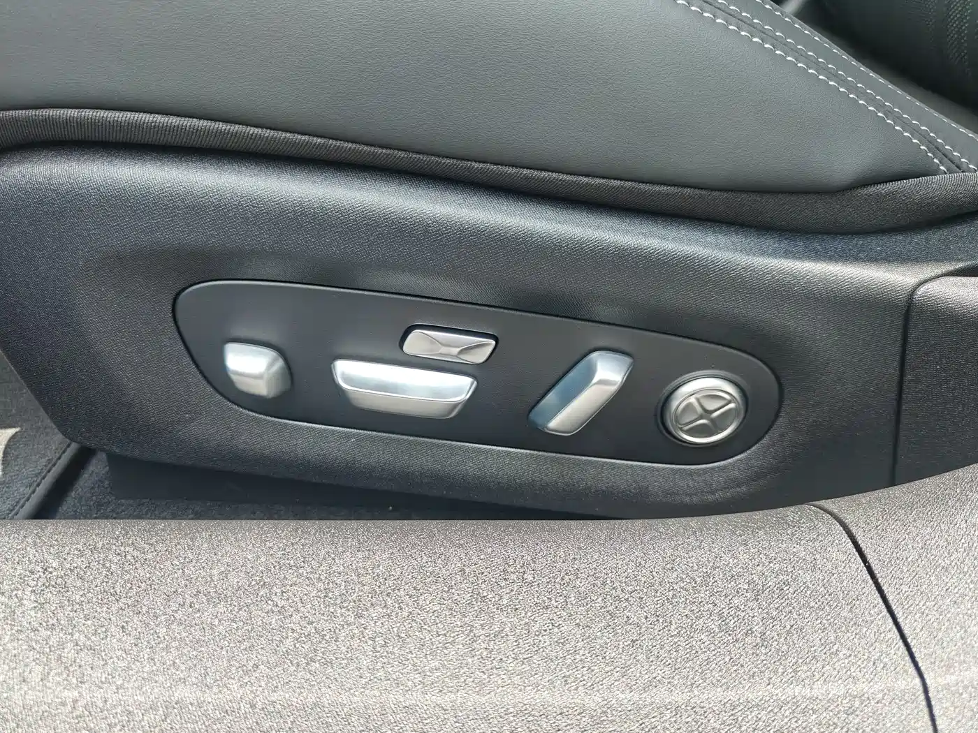 Xiaomi Auto Xiaomi SU7 2026 Rear-Wheel Drive Edition фото 15