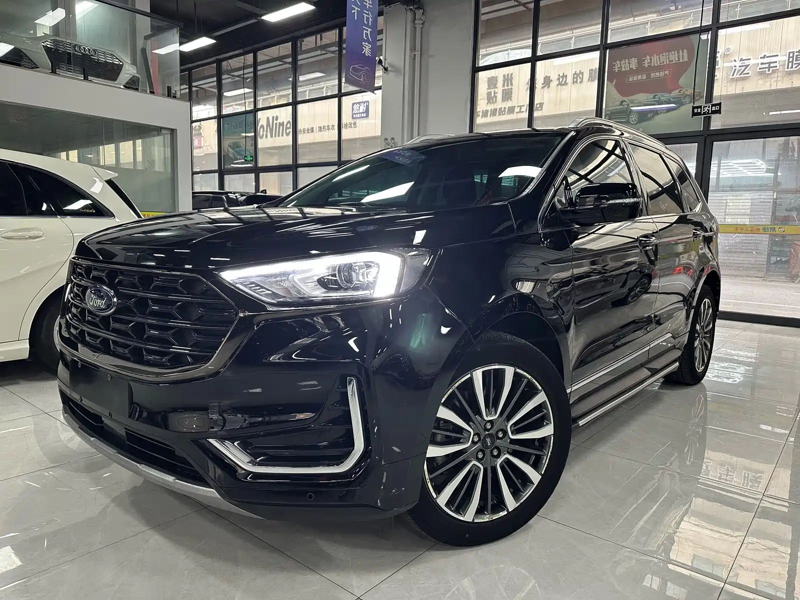 Фото 1 - Ford Edge