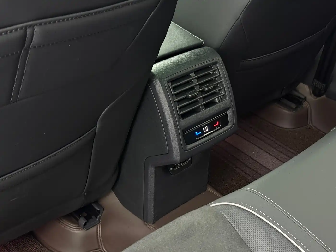 Volkswagen Golf 2021 280TSI DSG R-Line фото 18