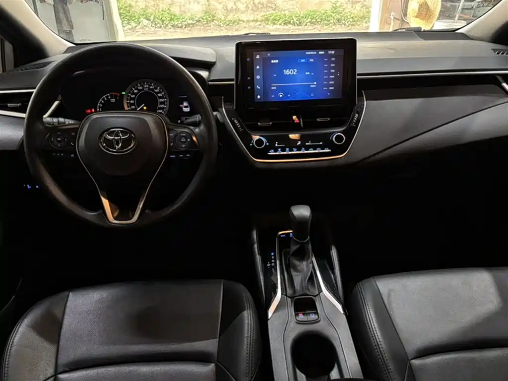 Toyota Levin 2021 185T CVT Luxury Edition фото 8