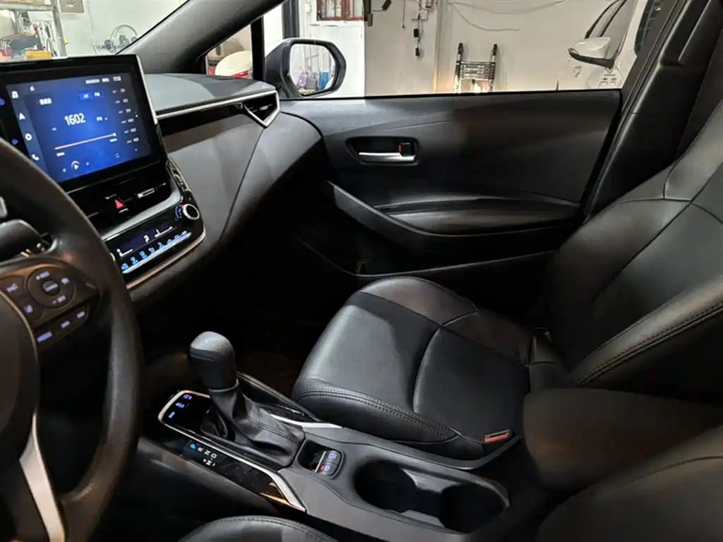 Toyota Levin 2021 185T CVT Luxury Edition фото 14