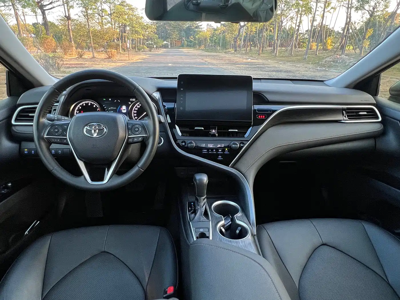 Toyota Camry 2021 2.0G Luxury Edition фото 14