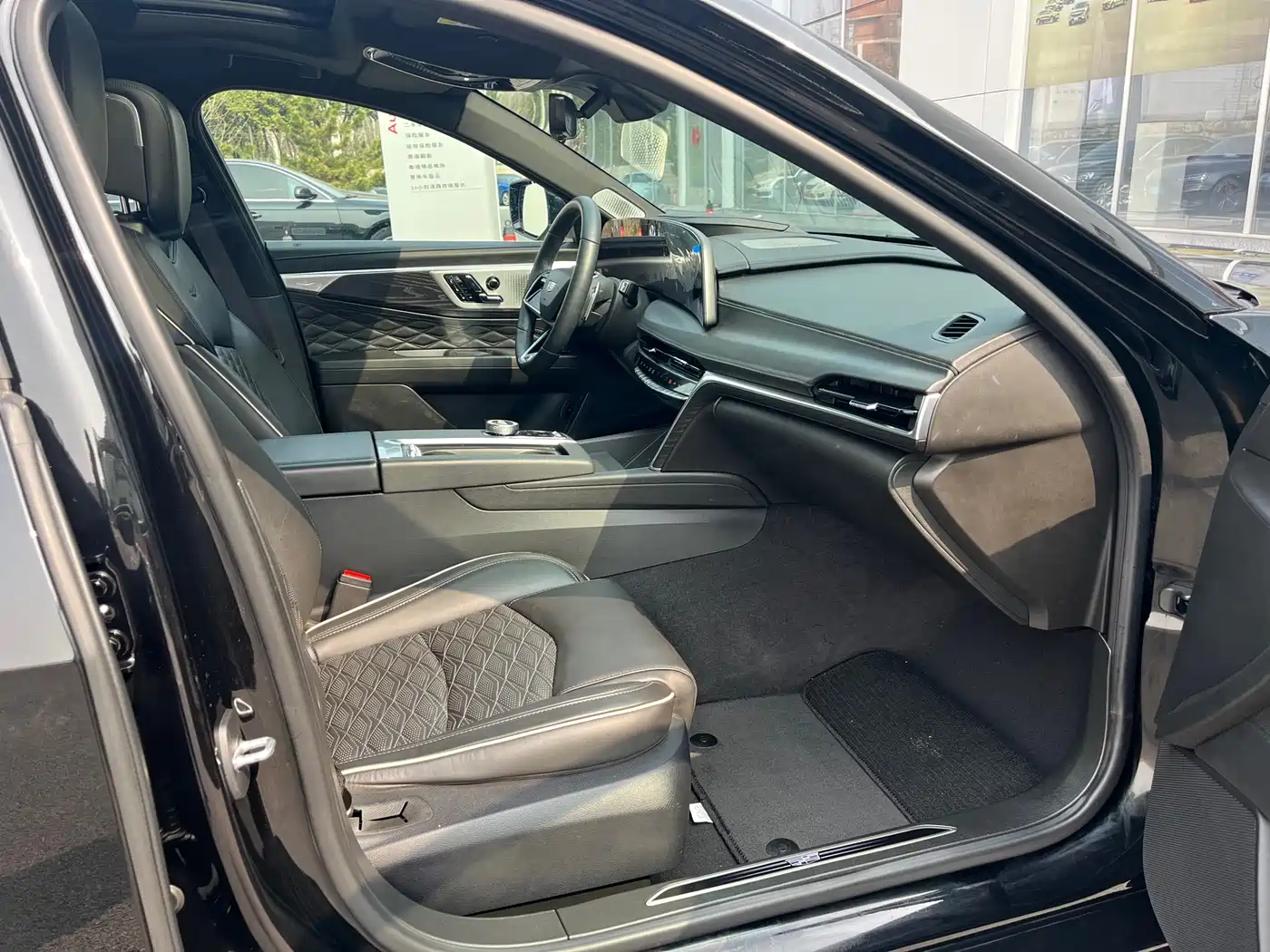 Cadillac CT6 2023 28T Platinum Model фото 20
