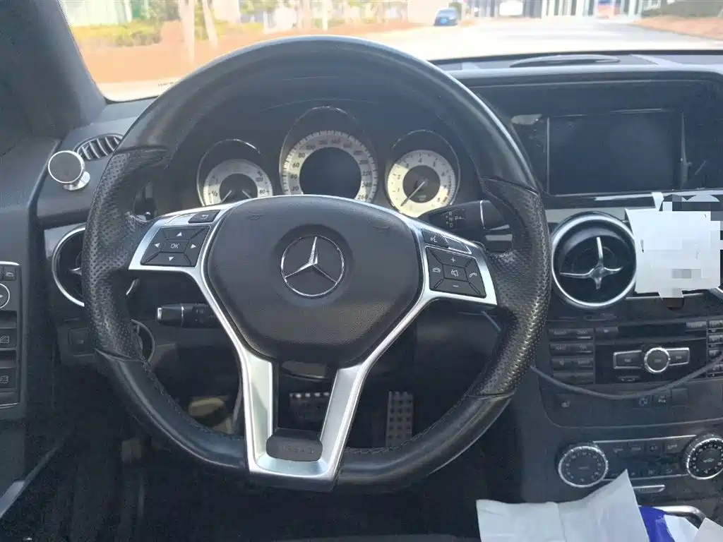Mercedes-Benz GLK-Class 2015 GLK 300 4MATIC Luxury Ultimate Edition фото 3