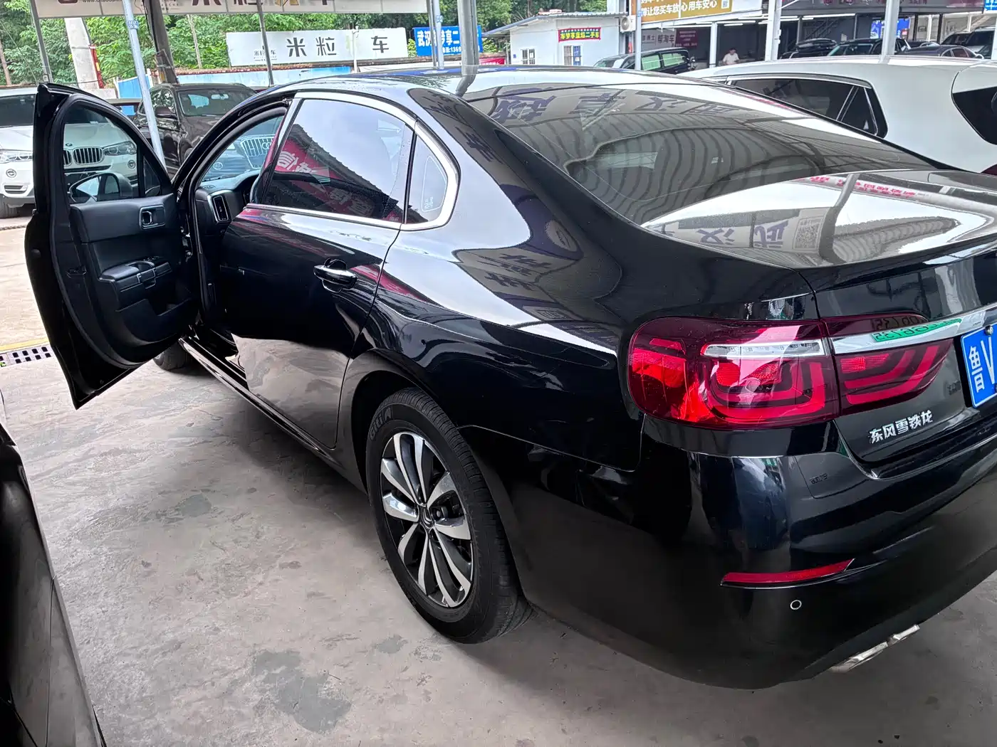 CITROEN C6