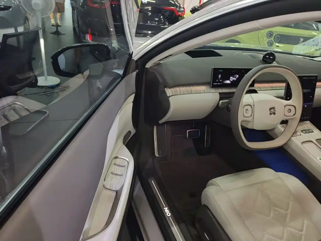 NIO ET7 2025 2024 75kWh Executive Signature Edition