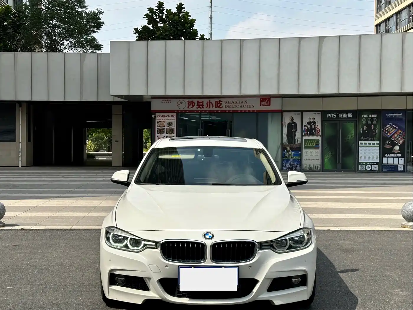 BMW 3 Series 2019 320Li M Luxury Package фото 2
