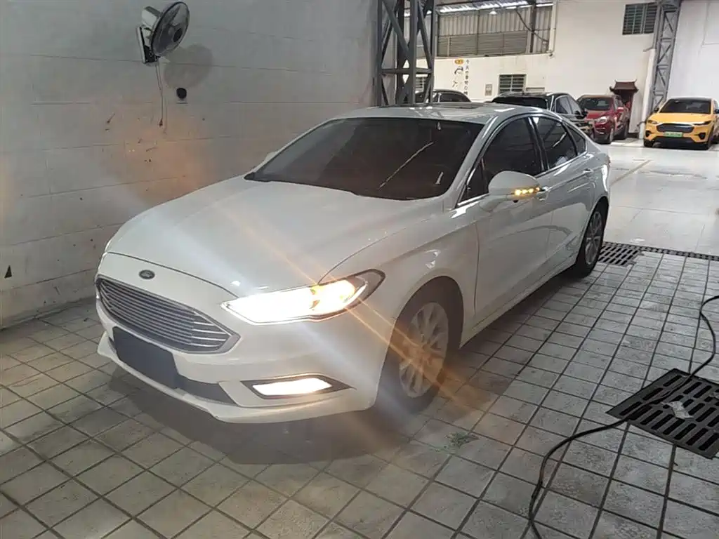 FORD MONDEO