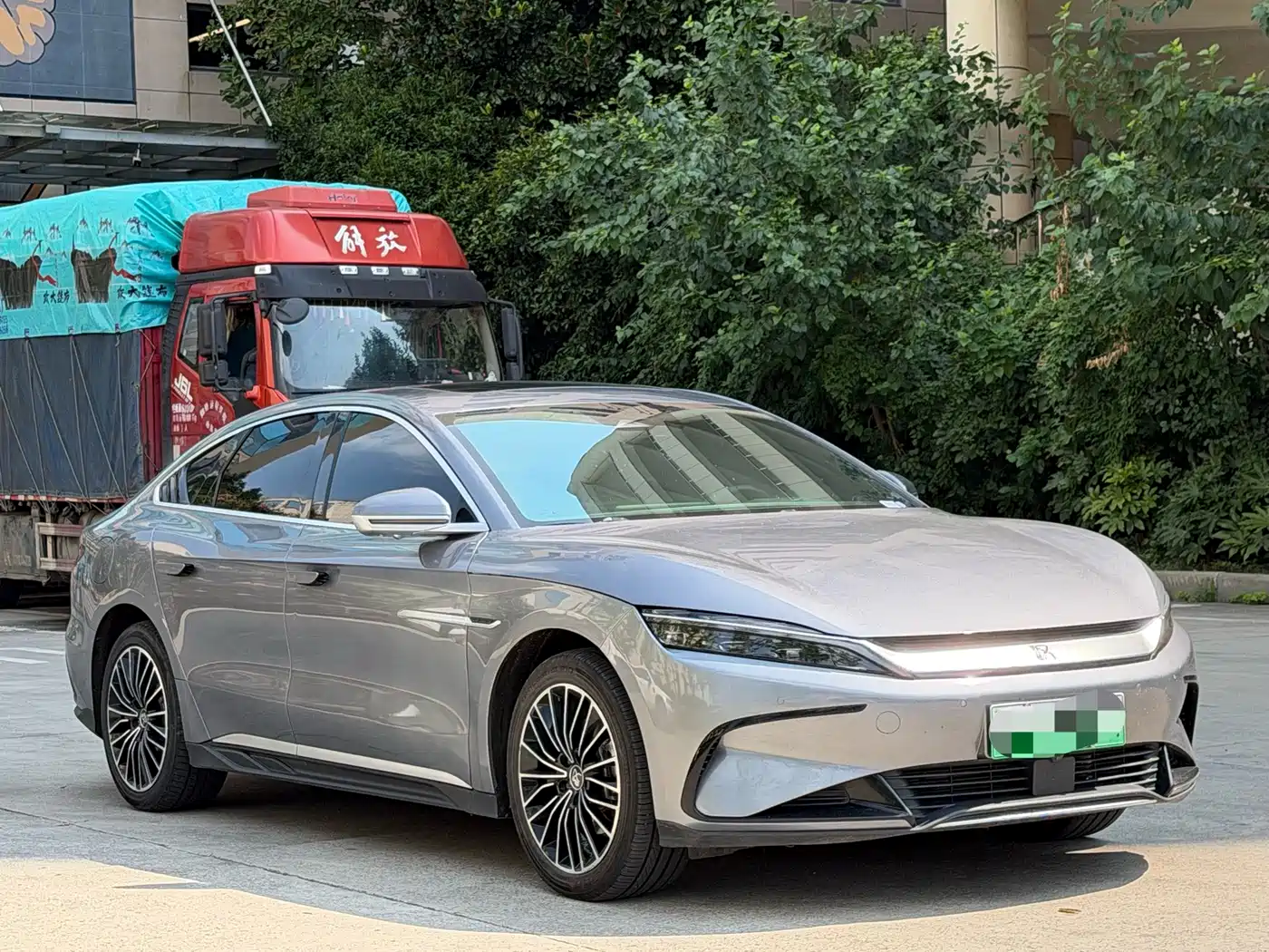 Фото 3 - BYD Han