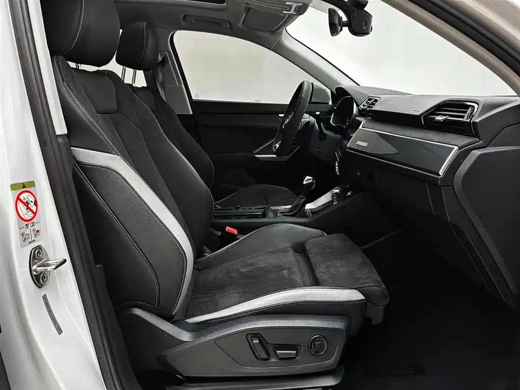 Audi Q3 2022 35 TFSI Fashion Dynamic фото 20