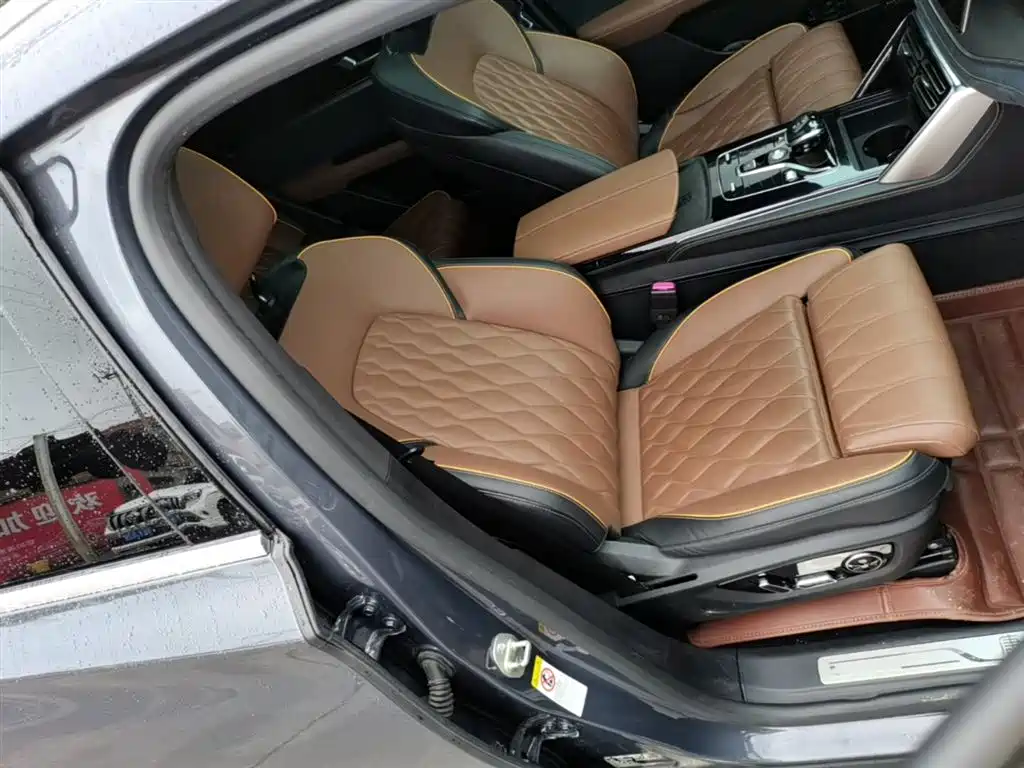 BYD Tang New Energy 2021 DM-i 112KM Honor фото 25