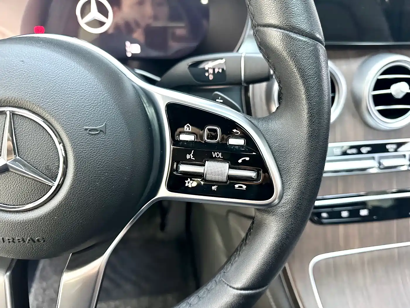Mercedes-Benz GLC 2020 Facelift GLC 300 L 4MATIC Luxury фото 16